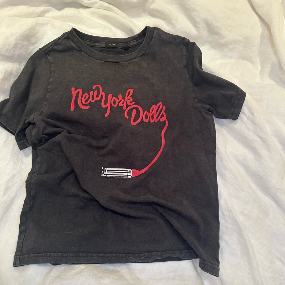 aritzia baby tee